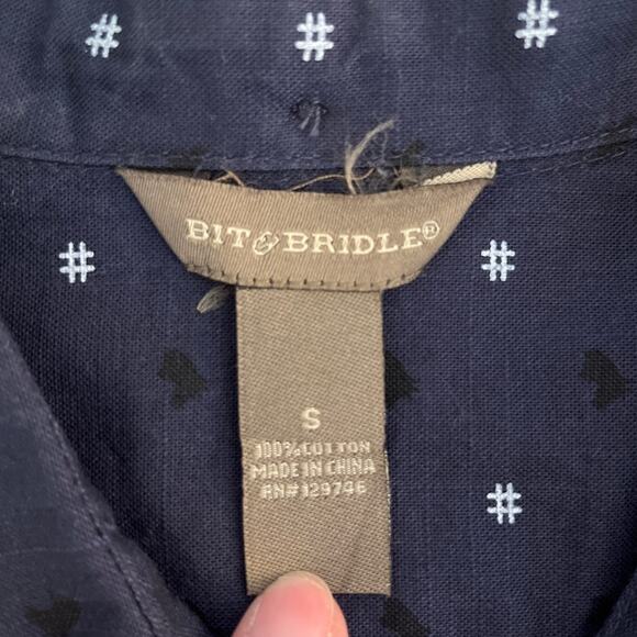 Bit & Bridle Womens Horse Print Long Sleeve Button Up Top Navy Size Small Riding - Picture 4 of 7